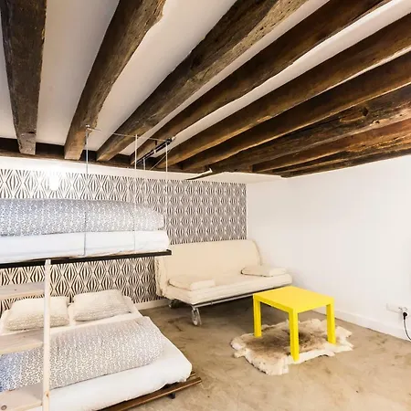 Appartamento Charming 20m² Near Le Marais Parigi